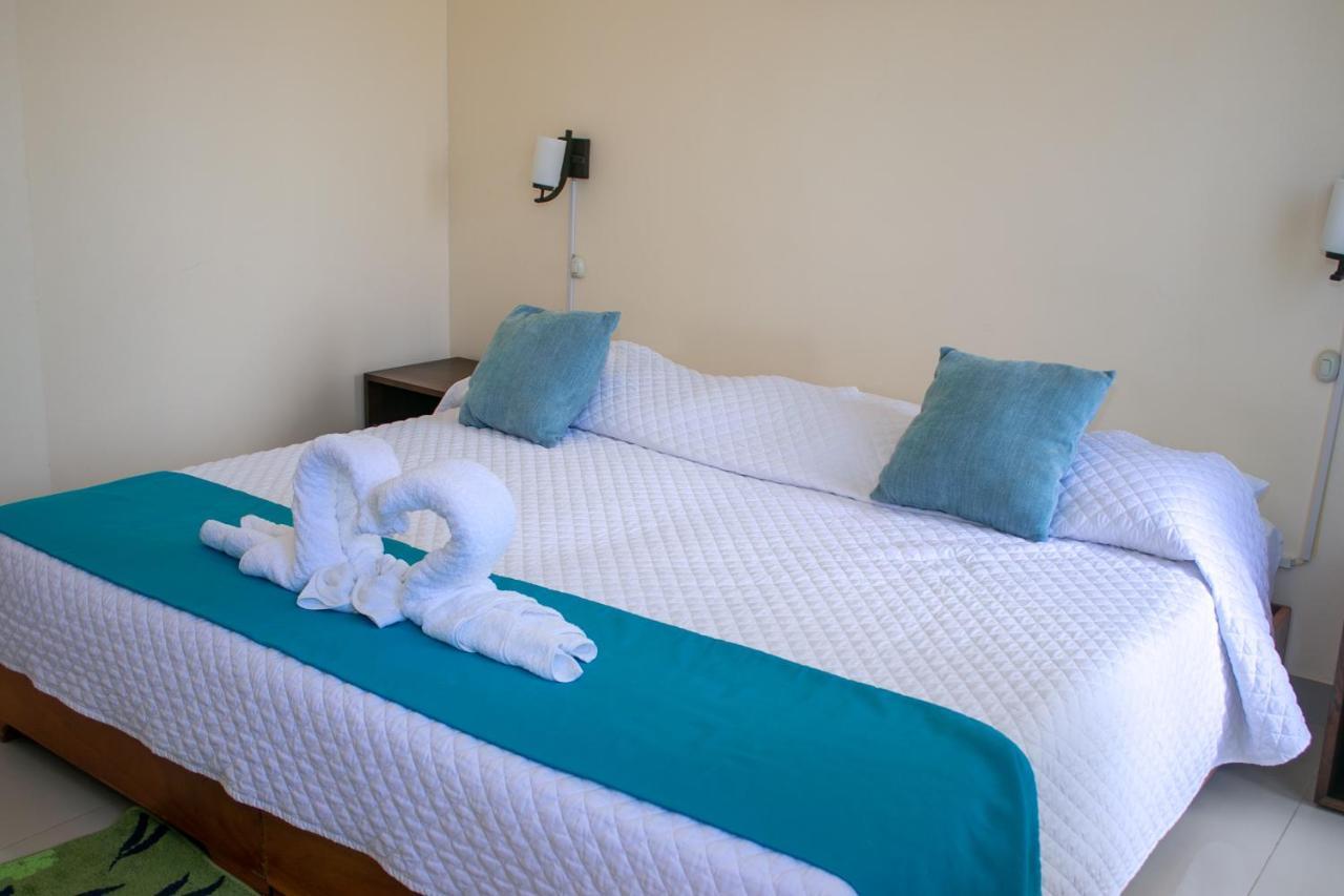 El Rincon De George Otel Puerto Villamil Dış mekan fotoğraf