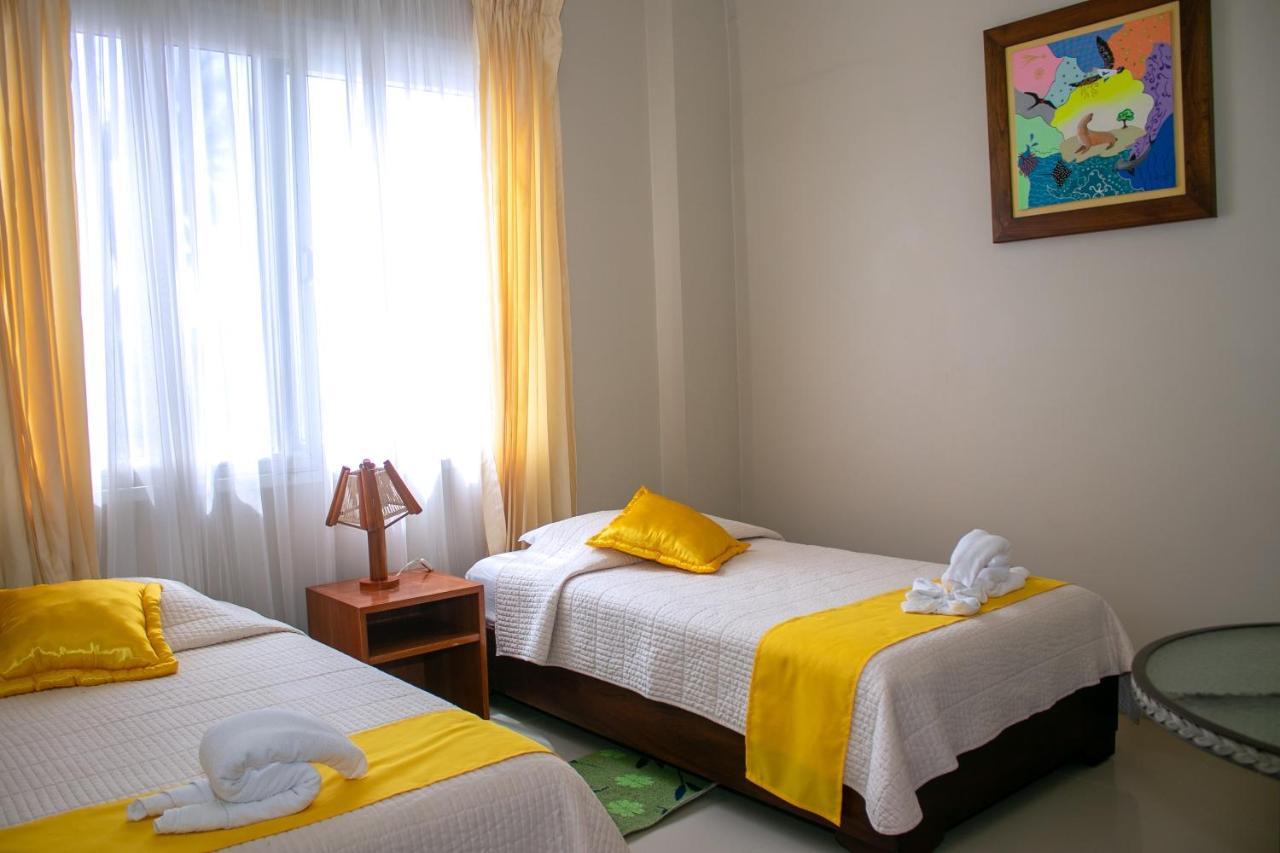 El Rincon De George Otel Puerto Villamil Dış mekan fotoğraf