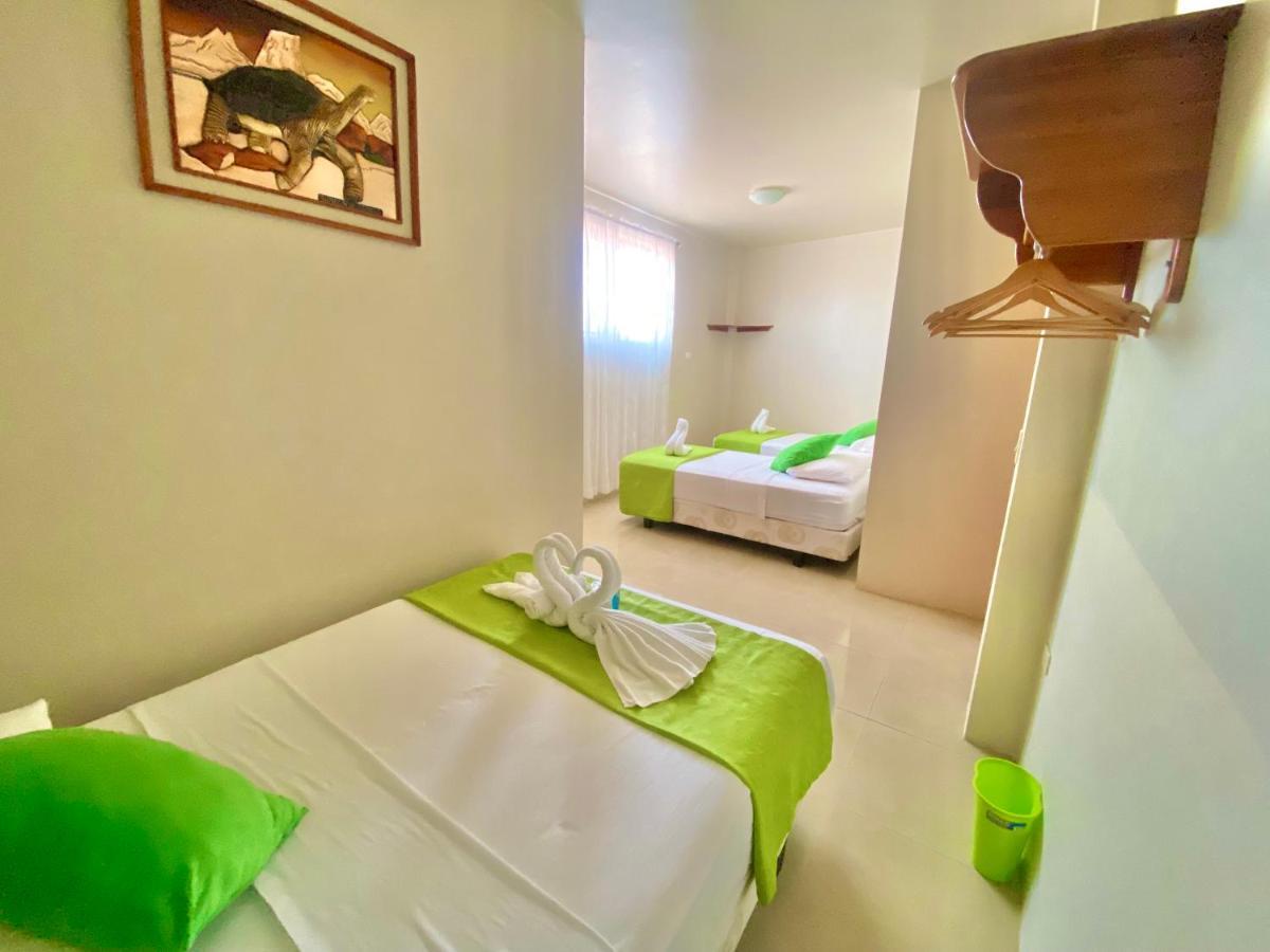 El Rincon De George Otel Puerto Villamil Dış mekan fotoğraf