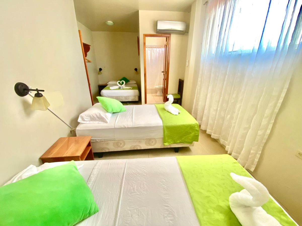 El Rincon De George Otel Puerto Villamil Dış mekan fotoğraf