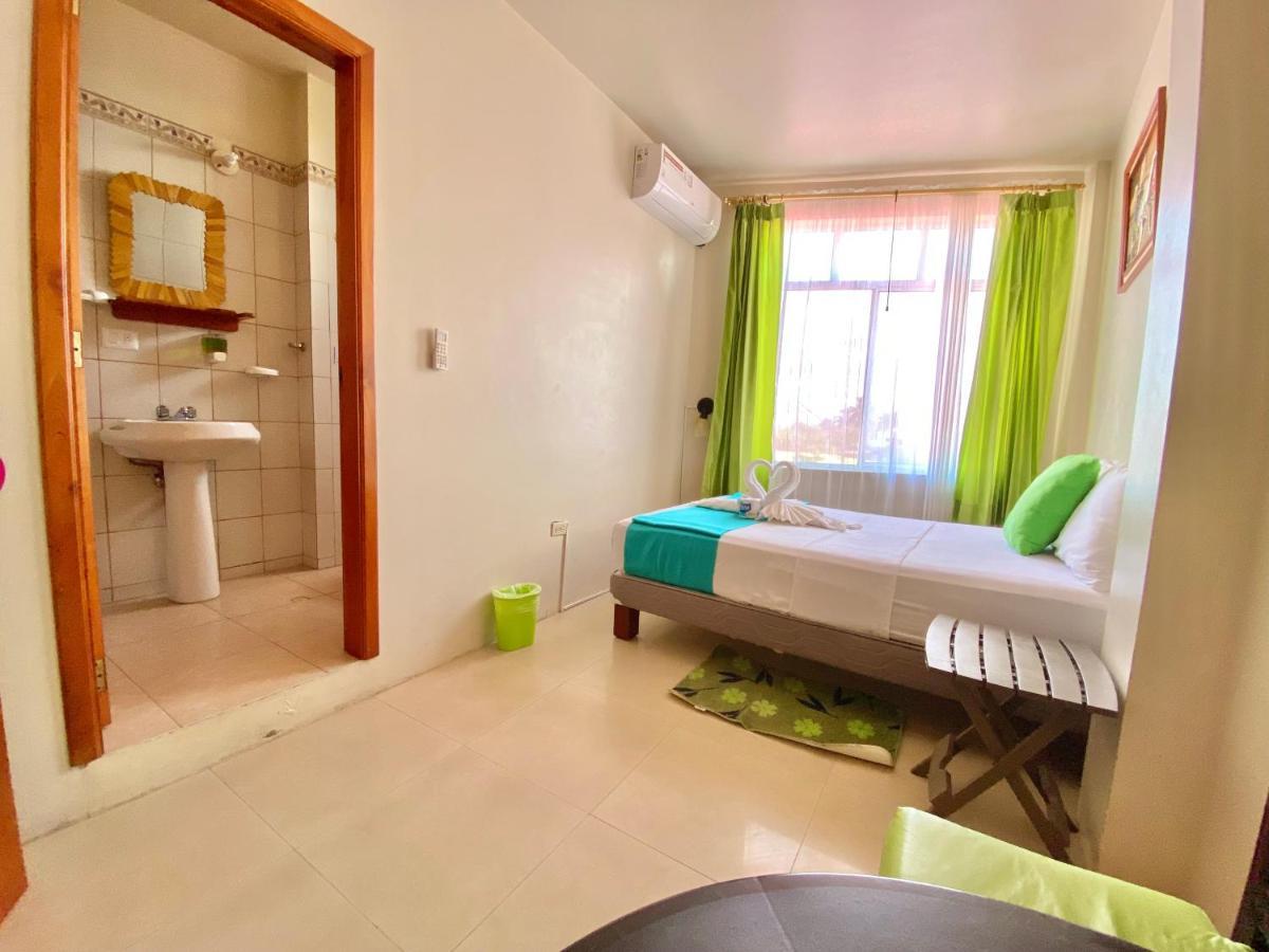 El Rincon De George Otel Puerto Villamil Dış mekan fotoğraf